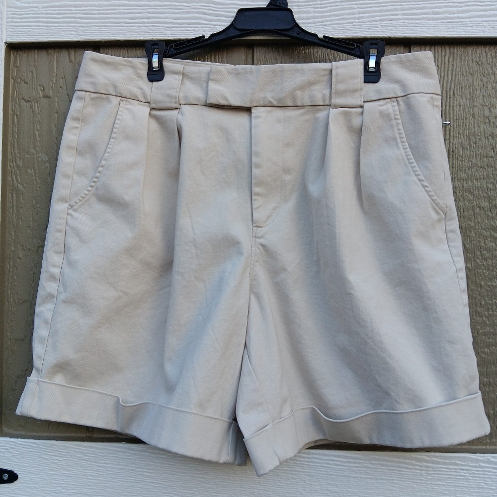 Lands' End Cuffed Women's Beige Shorts With Pleats 14